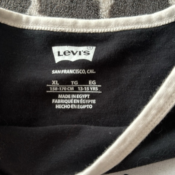 levi’s crop top - Picture 2 of 2